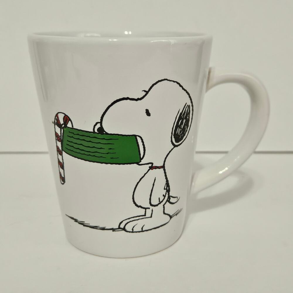 Snoopy Coffee Mug Peanuts Worldwide Candy Cane Xmas Stoneware Tea Mug